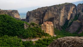 Monastero di Roussanou, su una roccia verticale tra i silenzi sacri delle Meteore