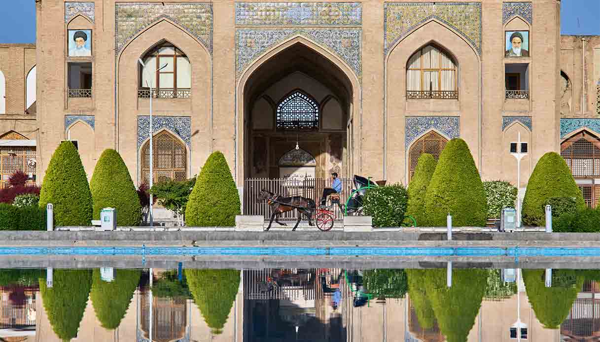 Palazzo-Ali-Qapu-isfahan