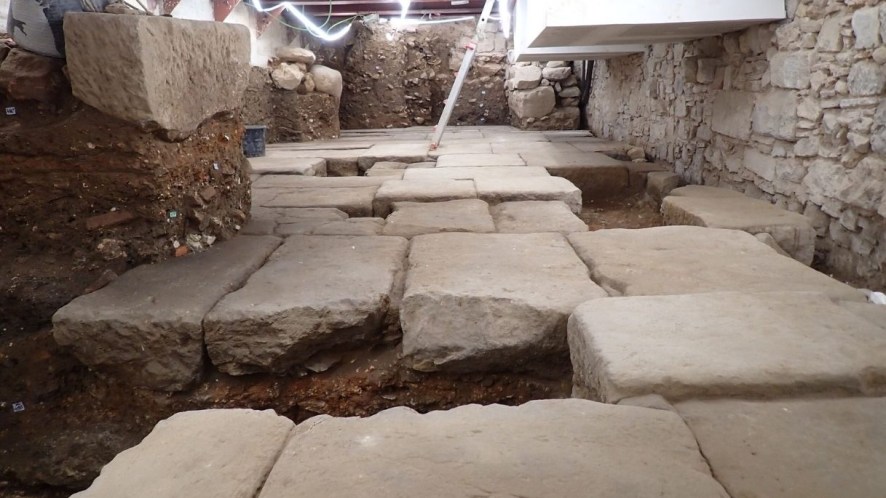 Una scoperta straordinaria sotto un hotel riscrive la storia della Barcellona romana