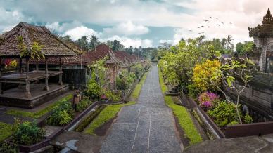 Un’anima di pietra e fiori: Penglipuran, a Bali, è un villaggio che sembra una poesia vissuta