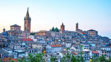 Ripatransone, il borgo medievale italiano che conquista il Mirror per una particolarità