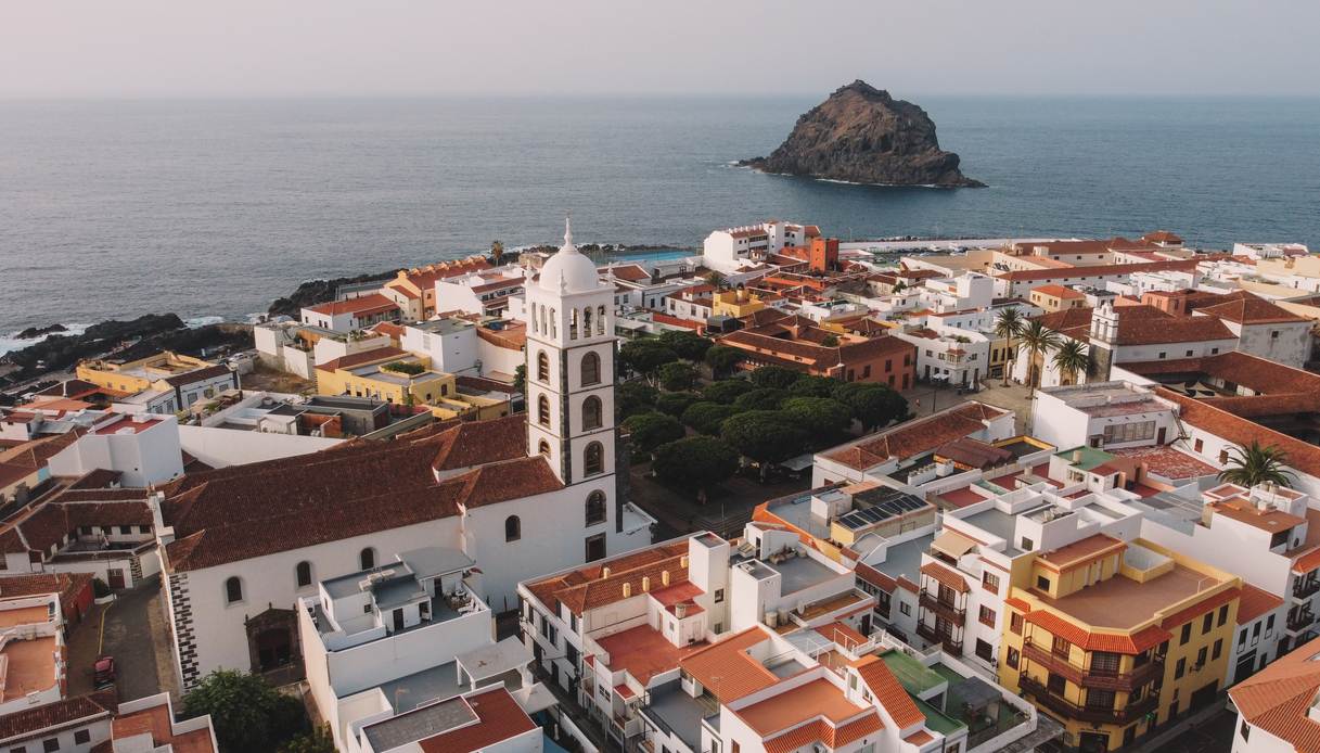 easyJet lancia i voli per l'inverno 2027