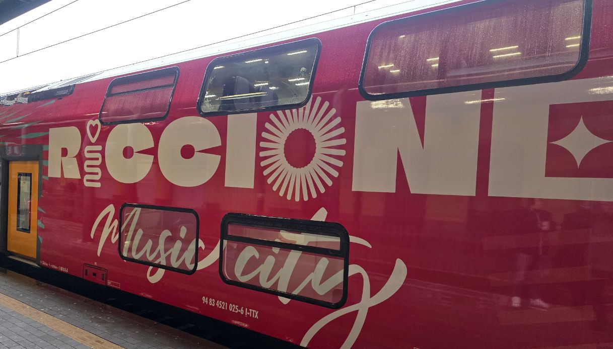 Un treno che racconta Riccione: ecco il progetto “Music City” su rotaia