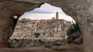 La discoteca pop-up più celebre d’Europa sarà in un ex convento tra i Sassi di Matera, Patrimonio UNESCO