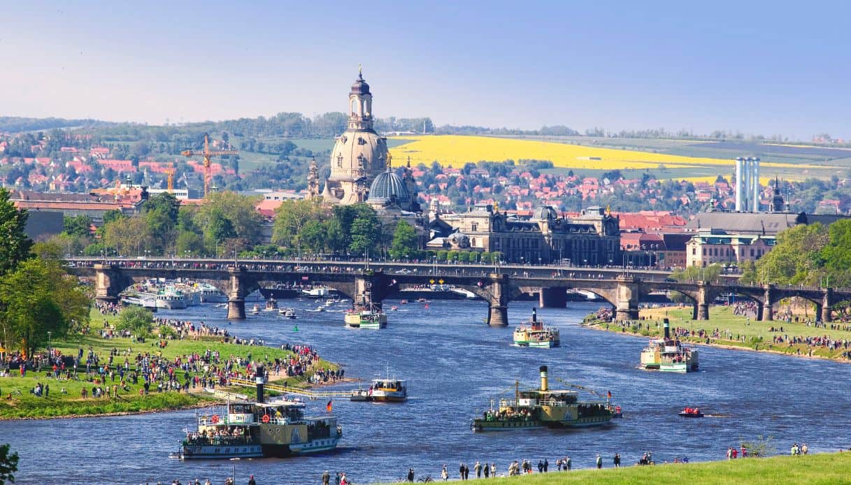 Parata dei battelli a vapore del 1 Maggio sull'Elba, Sassonia
