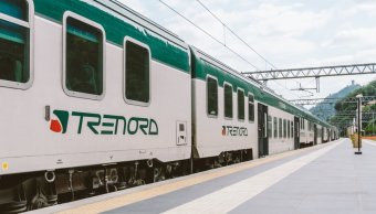 Verso i laghi di Como e Maggiore in treno, un viaggio lento e sostenibile con Trenord