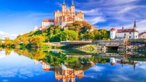 Il colosso dorato che domina il Danubio: tutta la bellezza dell’Abbazia di Melk