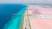 Bonaire, l’isola dei Caraibi a forma di boomerang tra saline rosa, vento costante e silenzi antichi