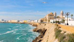 Dove andare in vacanza a maggio al caldo: mete da sogno per anticipare l’estate