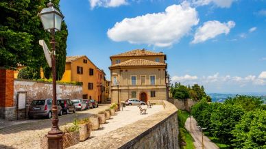 Cingoli è il Borgo dei Borghi 2026, ha vinto il titolo più ambito