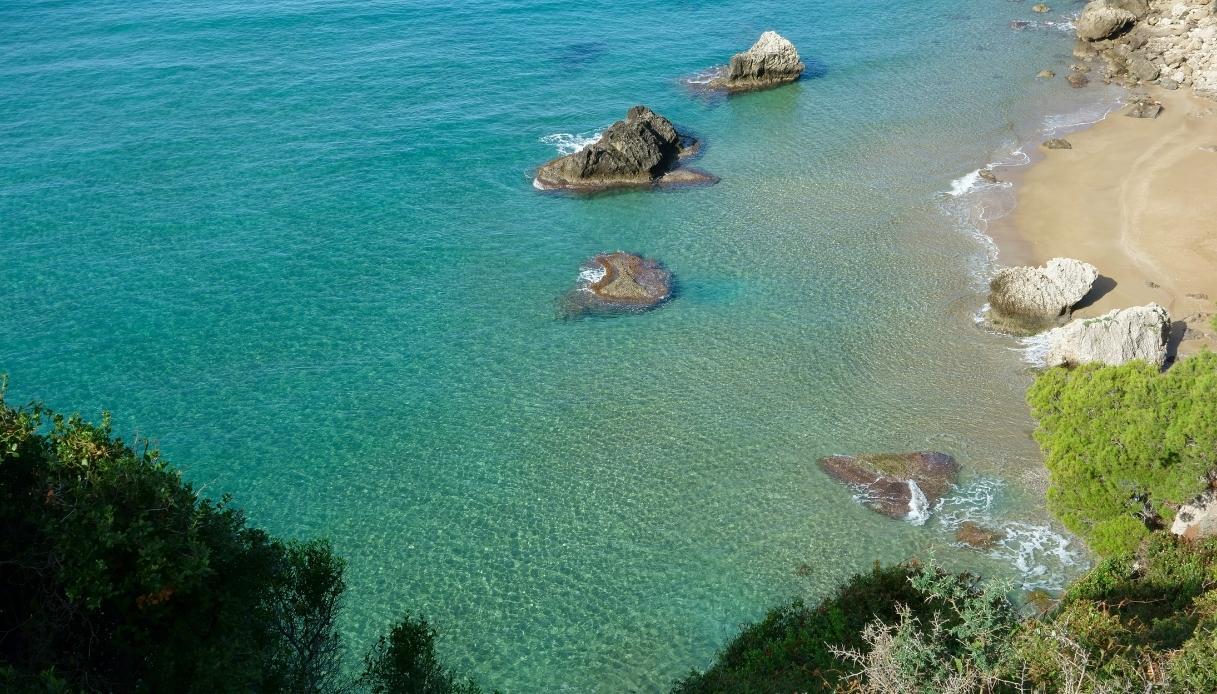 La Spiaggia di Mirtiotissa, Corf&ugrave;