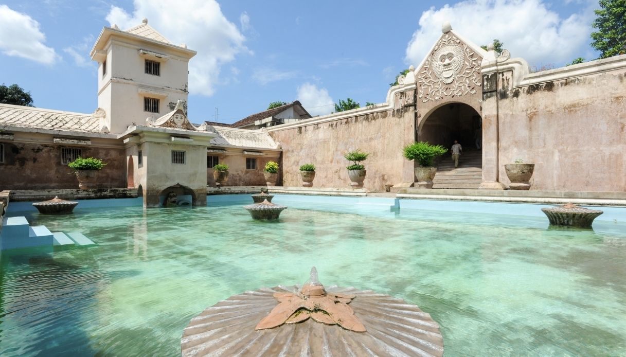 Castello sull'acqua Taman Sari di Yogyakarta 