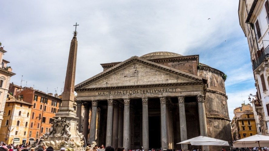 Al Pantheon di Roma torna uno spettacolo astronomico raro: accade solo il 21 aprile