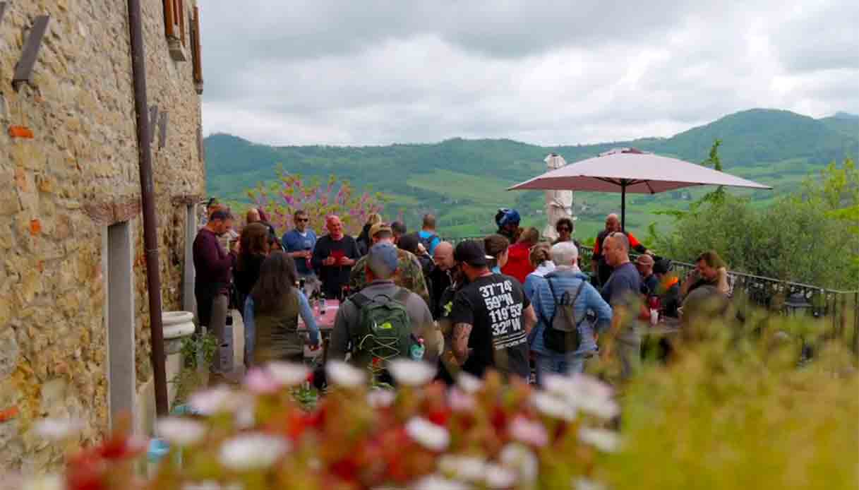 Passi-e-parole-di-vino