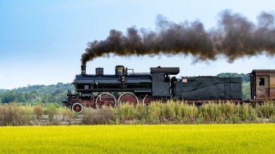 Parte il Colico Express, il treno storico che esplora la parte più autentica del Lago di Como