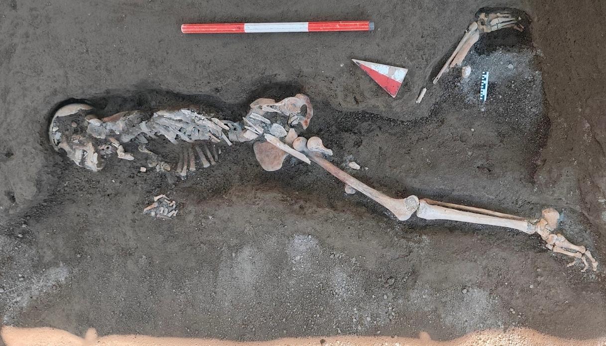 Il ritrovamento del secondo uomo in fuga a Pompei