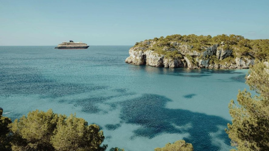 Partono nuove crociere da sogno tra Mediterraneo e Caraibi: lusso e divertimento in mare