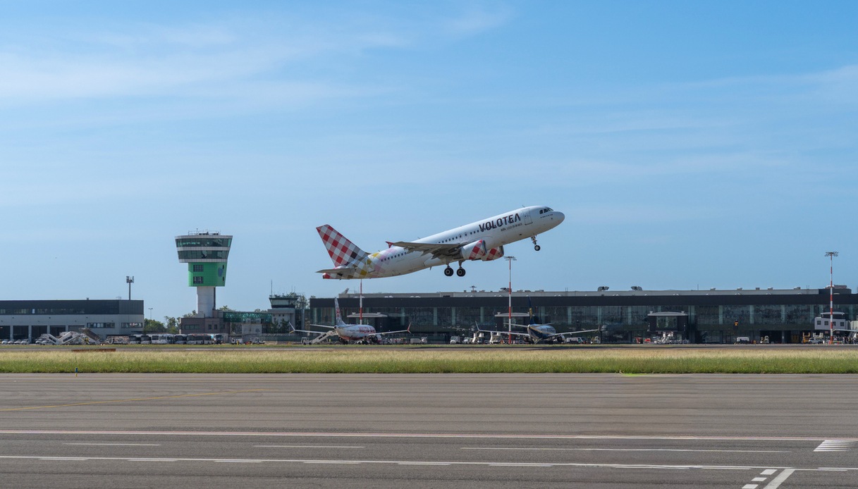 Il caso Volotea e la sua strategia "Fair Travel Promise" per l'adeguamento prezzo carburante
