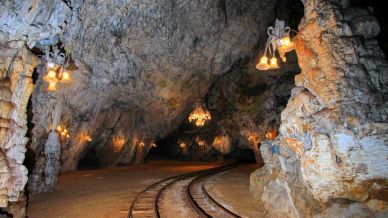 Le Grotte di Postumia e il misterioso drago che vive nel sottosuolo
