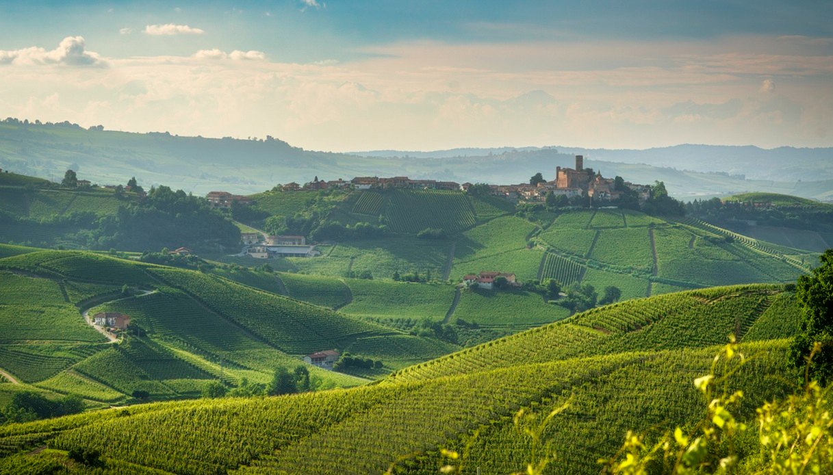 La produzione di "Il diavolo veste Prada 2" ha girato anche nelle Terre del Barolo 