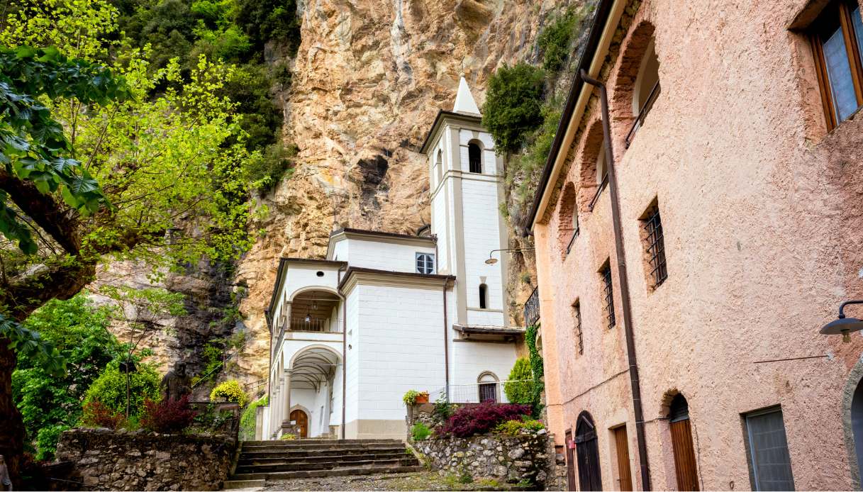 Ingresso Eremo di Calomini, Toscana