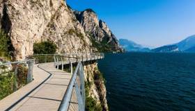 Una nuova tratta della ciclovia sul Lago di Garda è completata: ecco dove