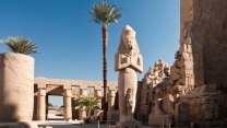 Nuova scoperta in Egitto: rinvenuta una statua monumentale raffigurante (forse) Ramses il Grande