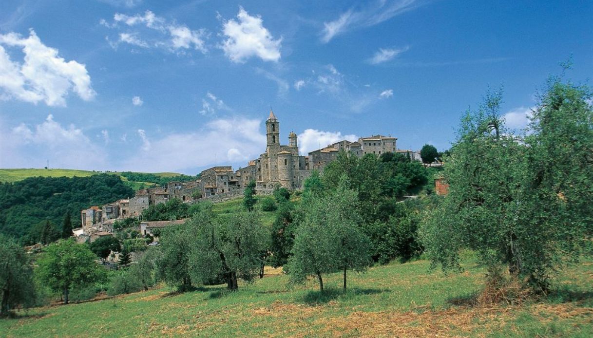 Panorama del borgo di Baschi, Umbria