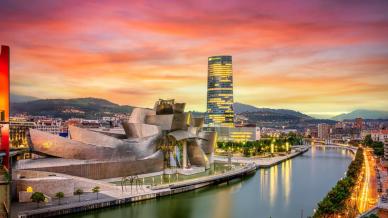 City break da sogno in Spagna tra arte e mare: voli economici con la promozione di Vueling