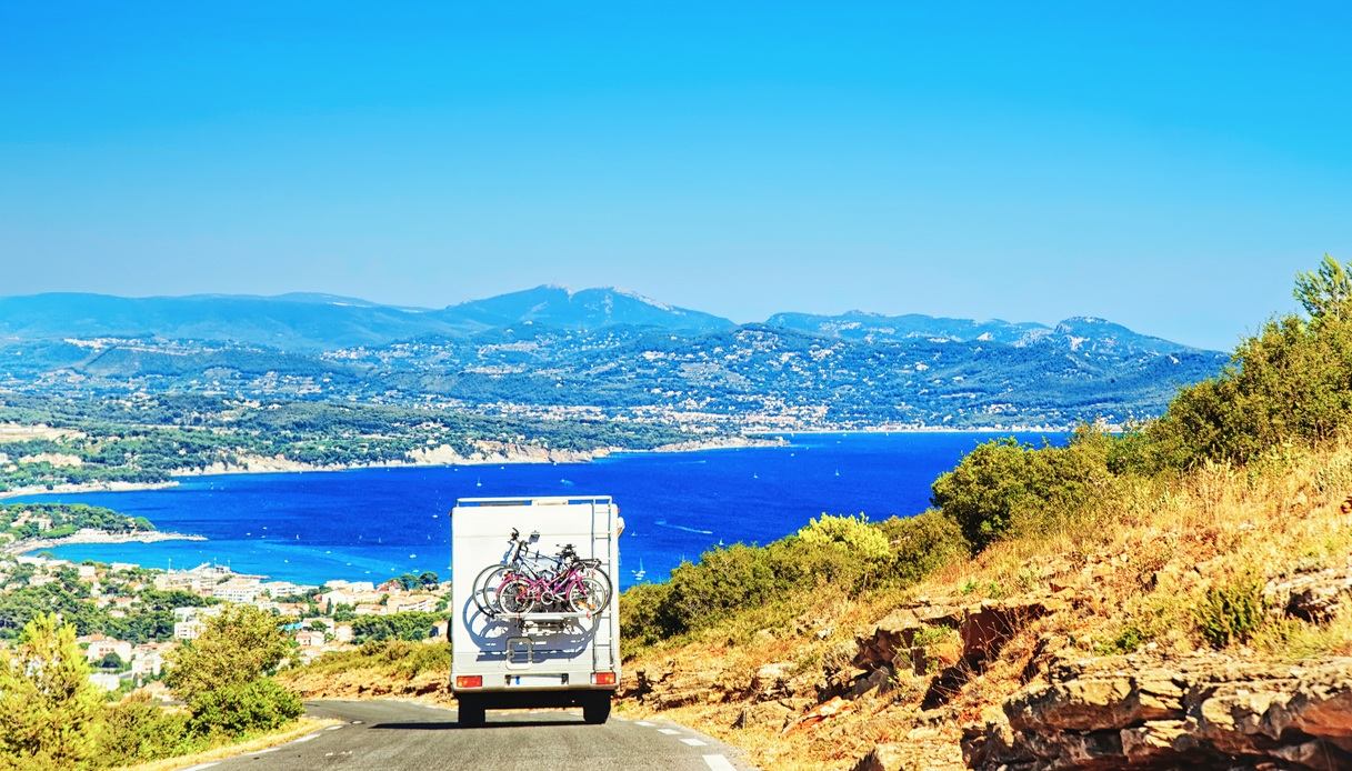 Viaggiare in camper lungo la costa francese
