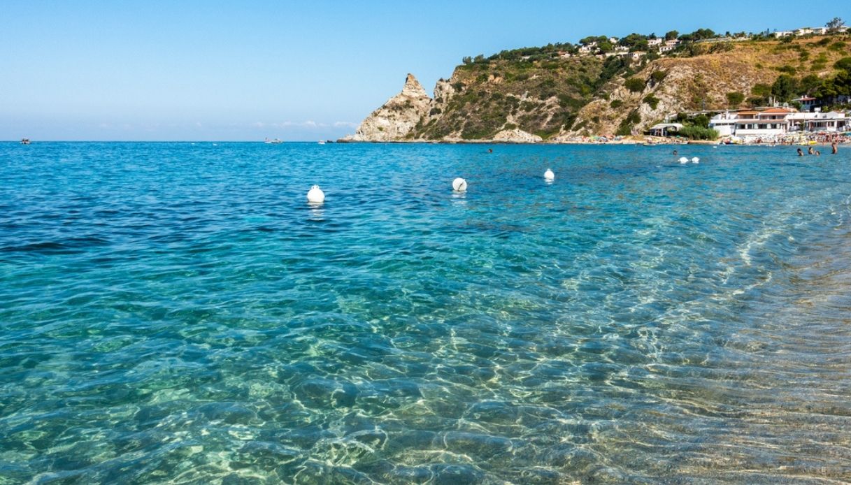 Capo Vaticano, la spiaggia calabrese pulita