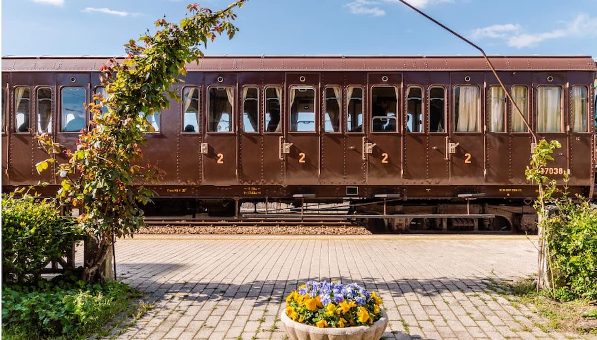 Carrozza Centoporte 