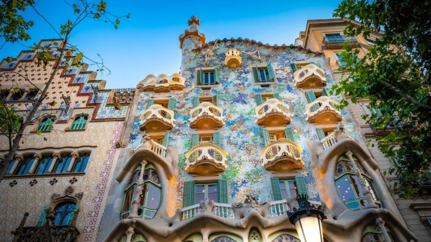 Casa Batlló, ora si può soggiornare nell’edificio più famoso di Antoni Gaudí a Barcellona