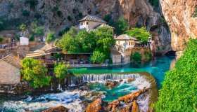 Monastero di Blagaj, la casa dei dervisci incastonata tra la roccia e la sorgente più spettacolare dell’Erzegovina