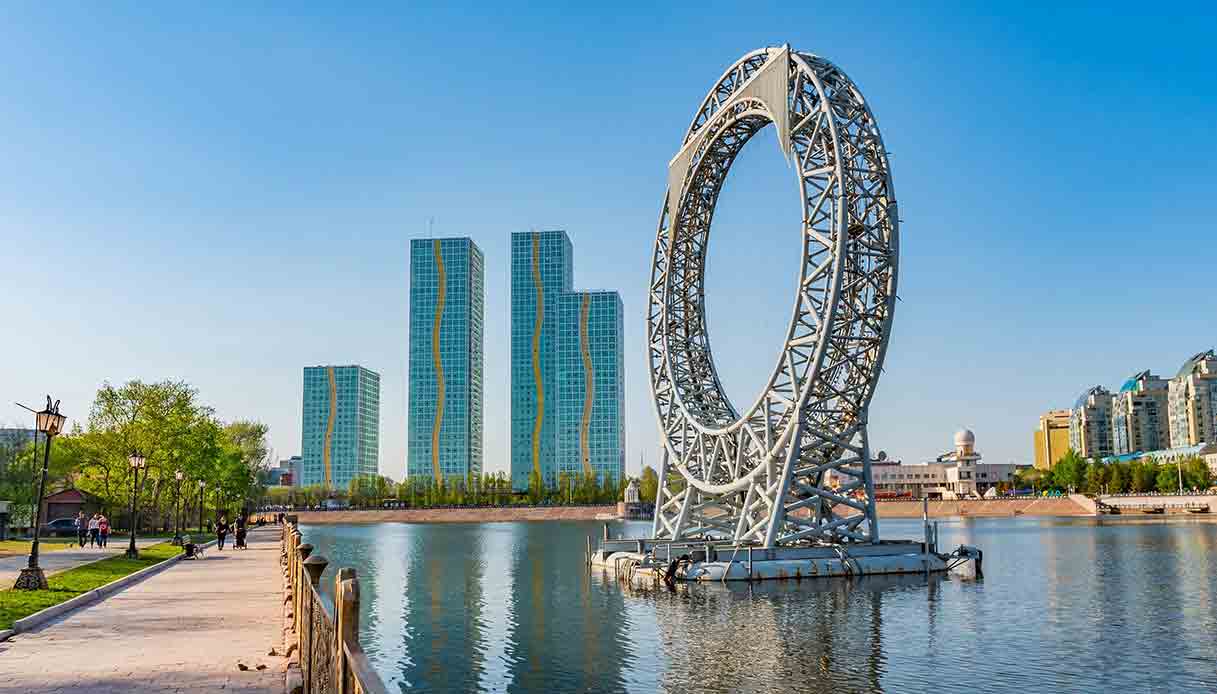 Nur-Sultan-Astana-Ishim-River-Promenade