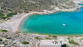 Un’estate di puro relax, viaggio alla scoperta delle isole disabitate della Grecia