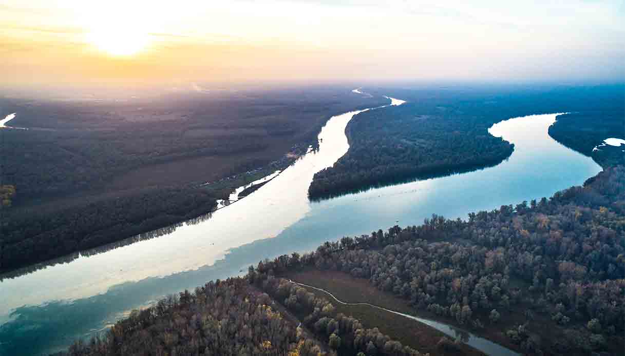 Slavonia-confluenza-Drava-Danubio_by-Denis-Despot
