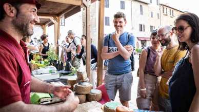 Dall’aglione agli asparagi, le sagre e gli eventi imperdibili del weekend del 9 e 10 maggio 2026