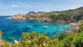 Capo Testa, il promontorio selvaggio immerso nelle rocce granitiche della Sardegna