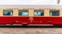 Viaggio tra Milano e Alba con gli Itinerari d’Autore: sul salotto retrò delle carrozze Gran Confort