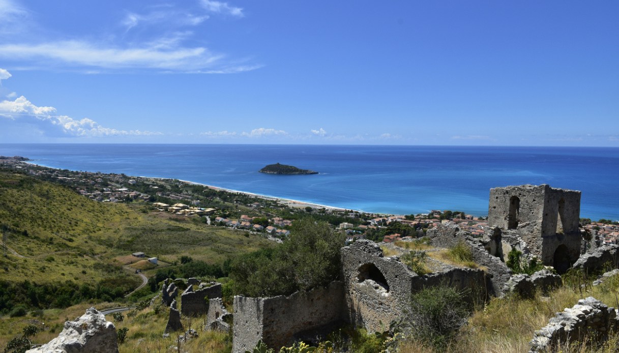 Città abbandonata di Cirella, Campania
