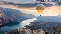 Ci facciamo davvero influenzare dai social per viaggiare? La risposta di questi dati sorprende