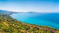 Viaggiate slow in tutta Italia: tre giorni di tappe imperdibili spostandosi solo in treno