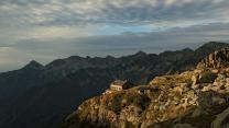 Dove la montagna si accende di storie, la magia della Notte dei Rifugi Biellesi