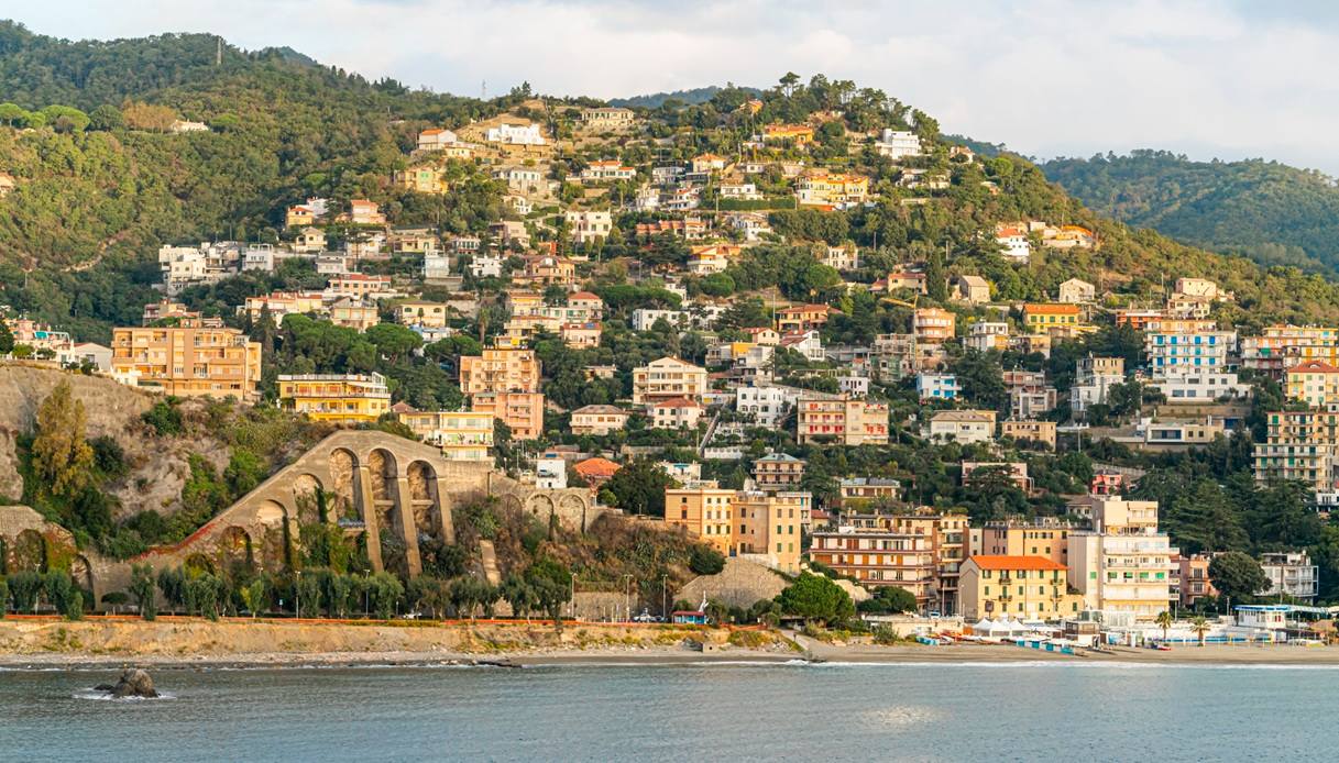 La Baia della Ceramica rivive le sue tradizioni: torna il Festival della Maiolica, alchimie di terra e mare