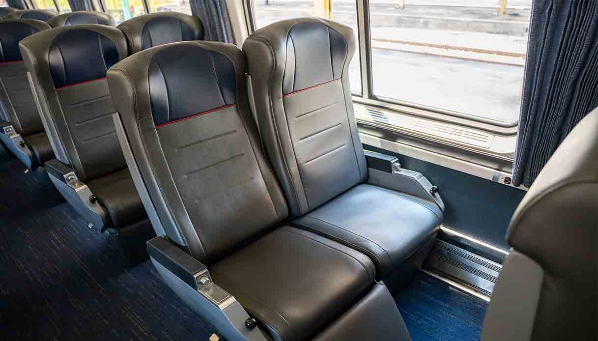 Amtrak-treno-mardi-gras-interno-business-class