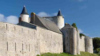 Alla scoperta della castello segreto di Noirmoutier: fiabesche torri bianche tra sale e mare