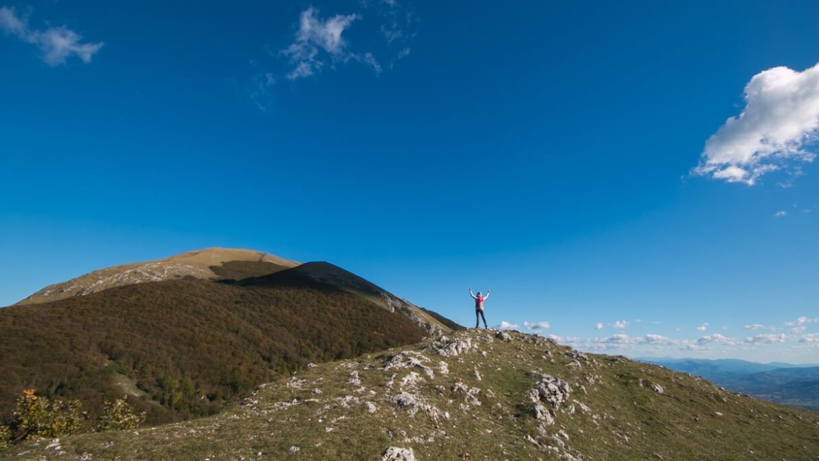 Trekking nei parchi nazionali dell’Appennino in estate: 5 itinerari lontani dalla folla