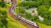 Gotthard Panorama Express, il grande viaggio tra lago e montagne della Svizzera