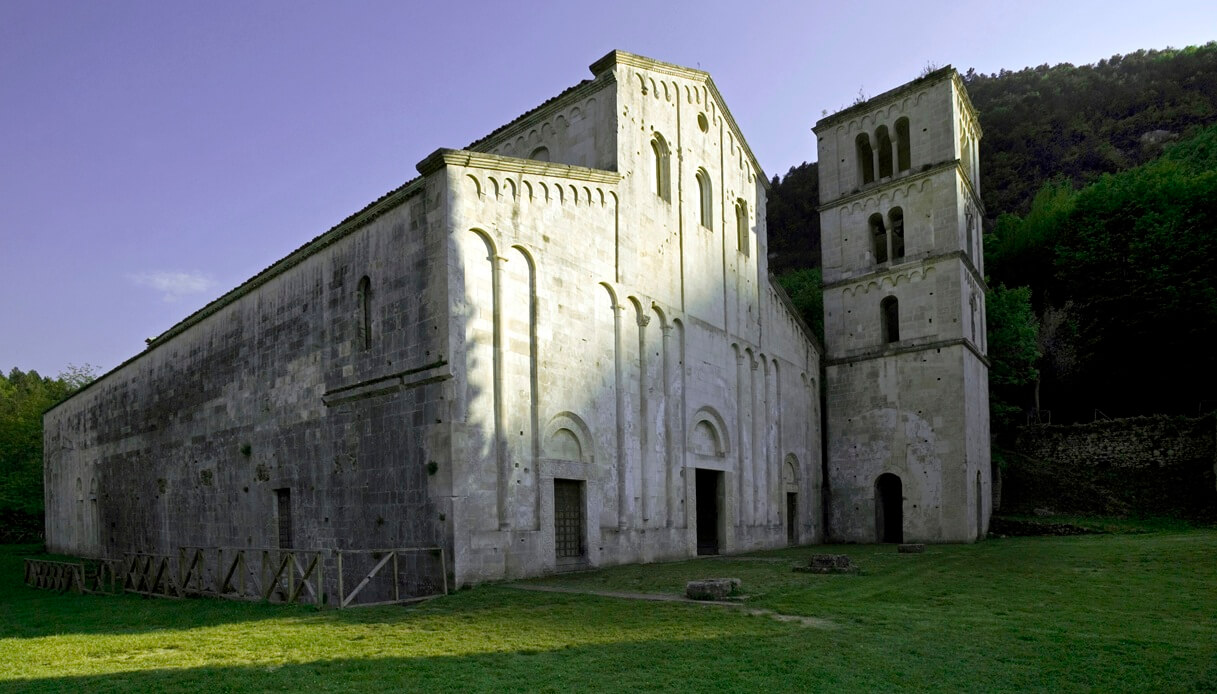 trekking lontano dalla folla estate appennino parchi nazionali